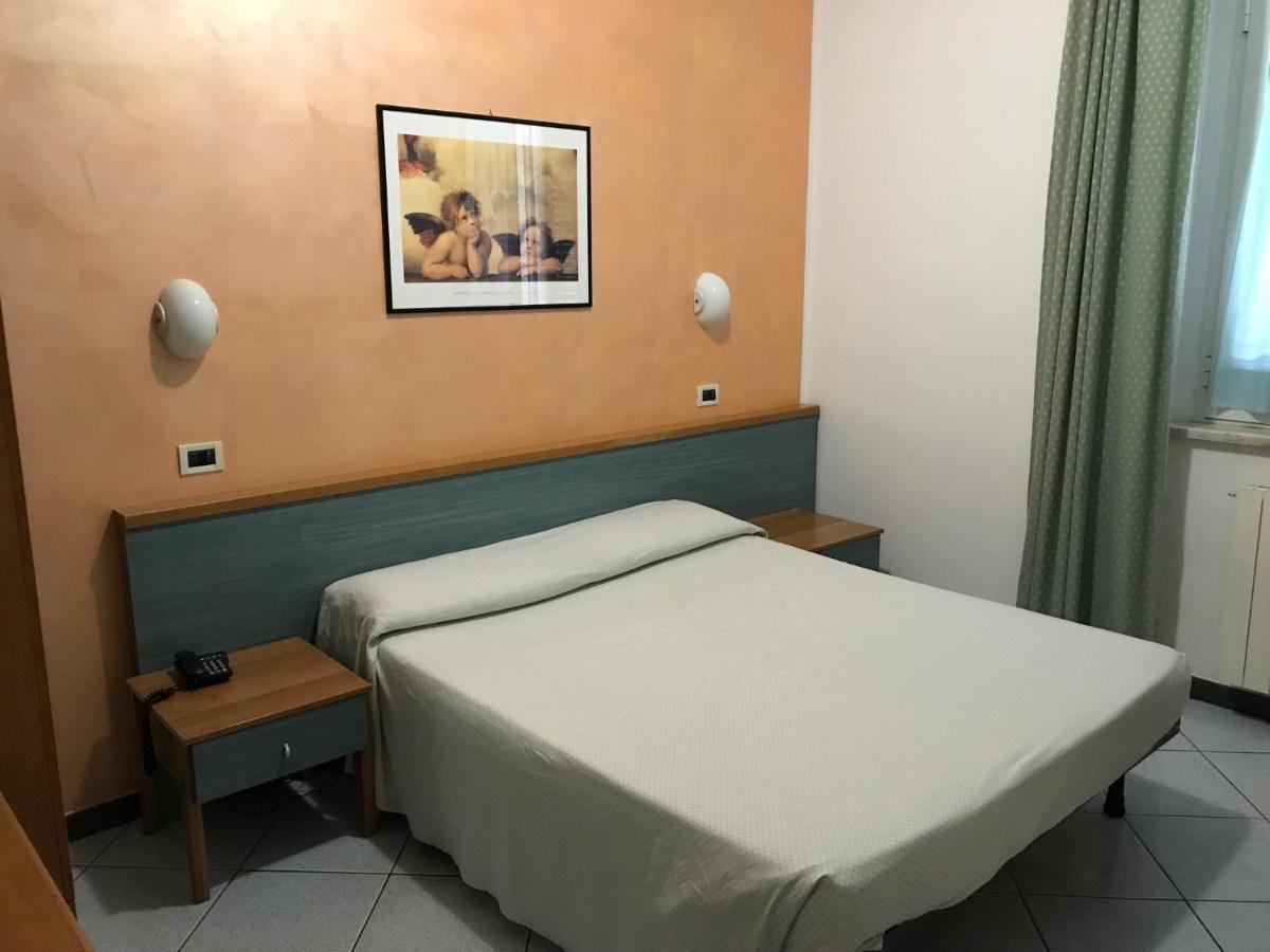 Hotel Amico Fritz Livorno Esterno foto