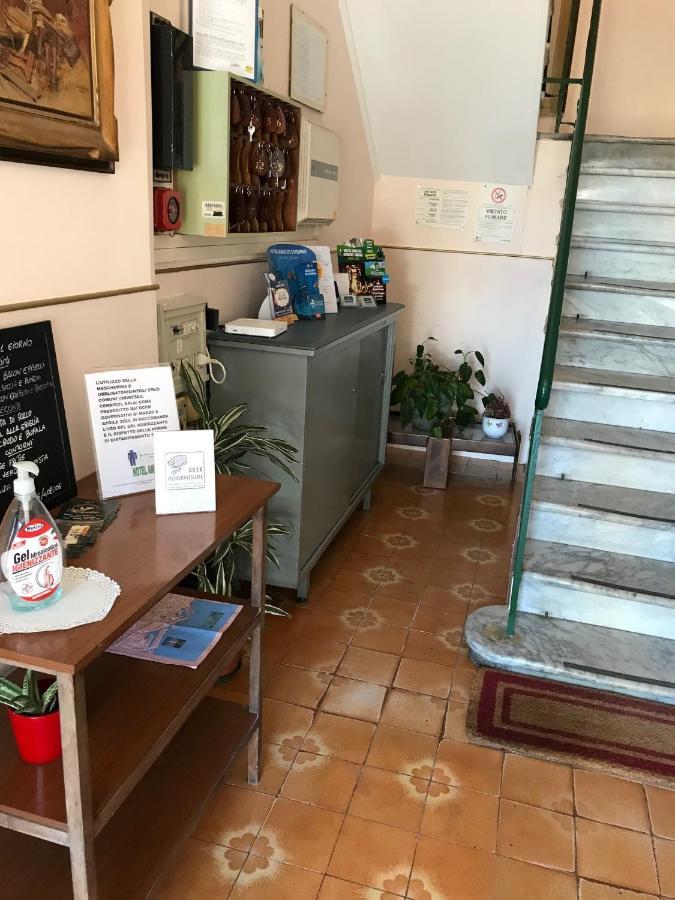 Hotel Amico Fritz Livorno Esterno foto